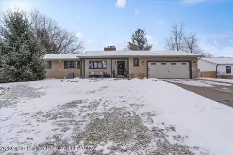 3221 Old Hickory Trl, Dewitt, MI 48820