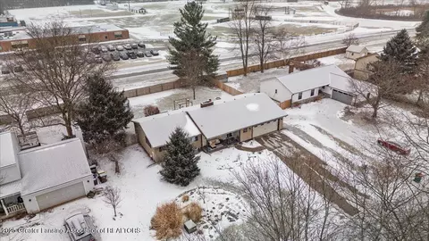 3221 Old Hickory Trl, Dewitt, MI 48820 photo 32