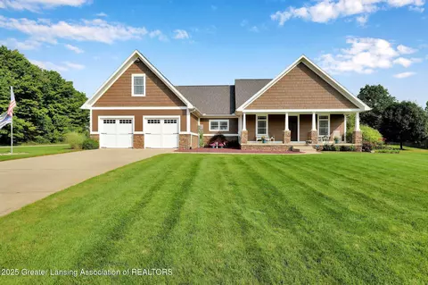 1227 Joann Ln, Williamston, MI 48895