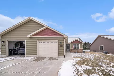 785 Meadows Ct, Grass Lake, MI 49240