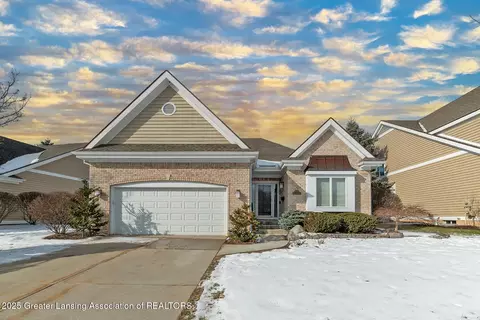 6131 E Longview Dr, East Lansing, MI 48823