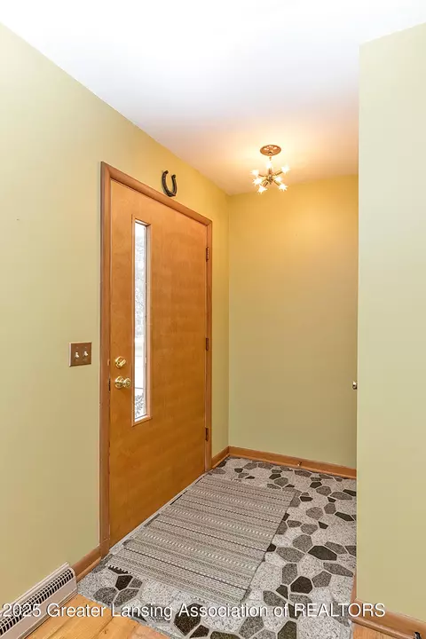 Entry Way - 316 E Northrup St, Lansing, MI 48911 photo 1 of 1