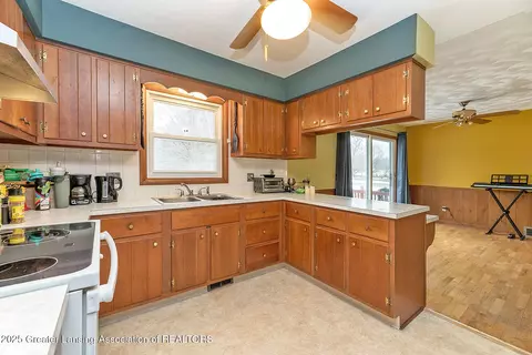 Kitchen - 316 E Northrup St, Lansing, MI 48911 photo 3 of 3