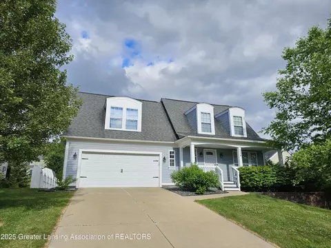 334 W Bailey Cir, Mason, MI 48854