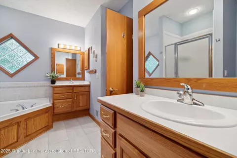 5551 Silverleaf Ct, Haslett, MI 48840 photo 28