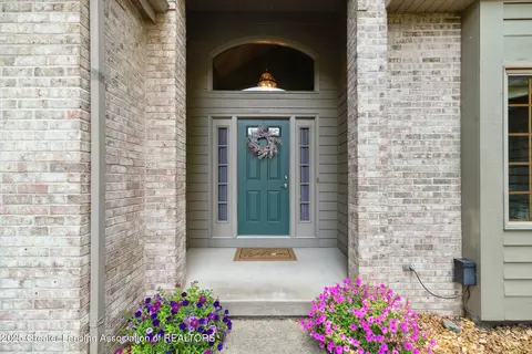 5551 Silverleaf Ct, Haslett, MI 48840 photo 3