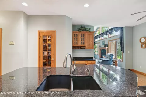 5551 Silverleaf Ct, Haslett, MI 48840 photo 20