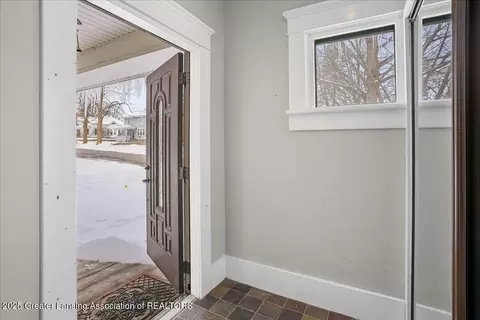 416 E Oak St, Mason, MI 48854 photo 5