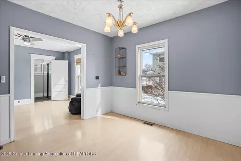 416 E Oak St, Mason, MI 48854 photo 10