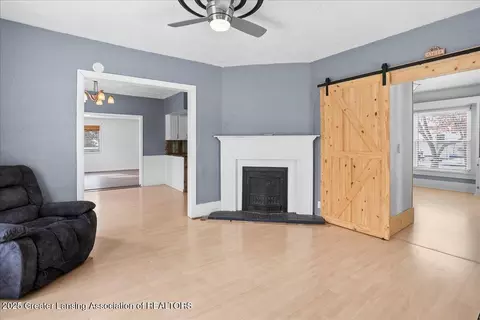 416 E Oak St, Mason, MI 48854 photo 6