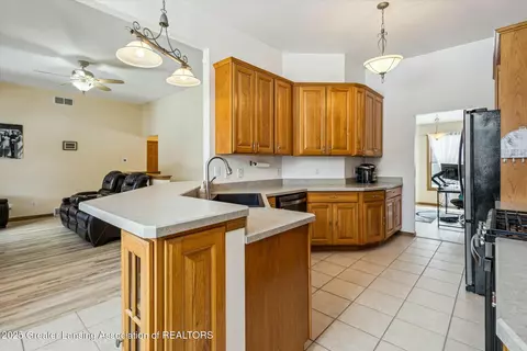 Kitchen - 3336 N Dearing Rd, Parma, MI 49269 photo 5 of 5