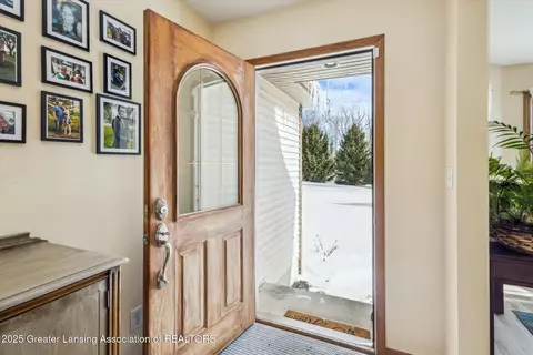 Entry Way - 3336 N Dearing Rd, Parma, MI 49269 photo 1 of 6
