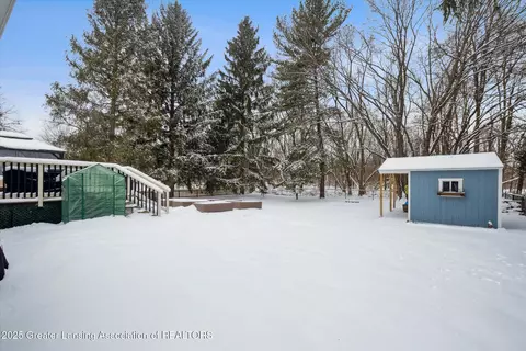 Exterior - 1325 E Grand River Rd, Williamston, MI 48895 photo 7 of 8