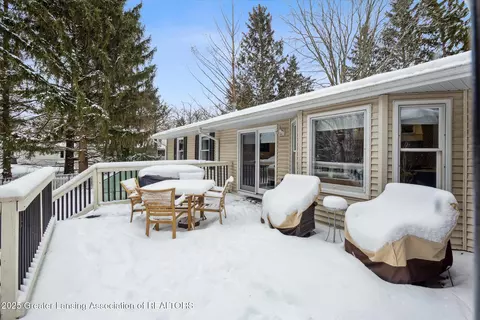Exterior - 1325 E Grand River Rd, Williamston, MI 48895 photo 5 of 8