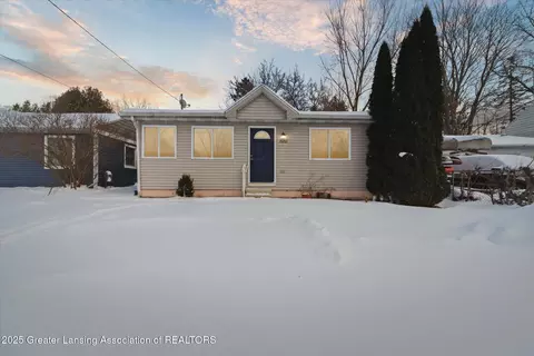 15653 E Deloof St, East Lansing, MI 48823