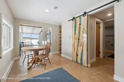 9698 E Colby Rd, Crystal, MI 48818 photo 7