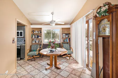 Dining - 18065 Gregory Rd, Gregory, MI 48137 photo 1 of 2