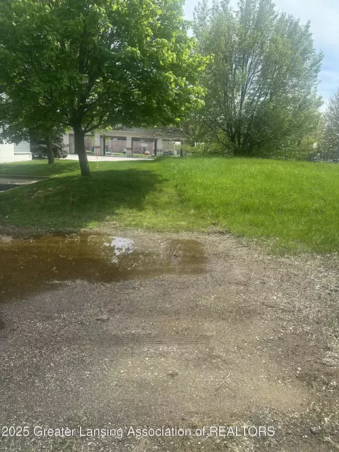 1031 E Mall Dr, Lansing, MI 48917 photo 1