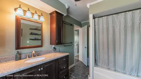 Entry Way - 1032 S Eugenia Dr, Mason, MI 48854 photo 4 of 4