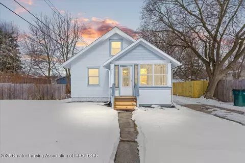 712 Cooper Ave, Lansing, MI 48910