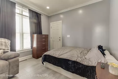Bedroom - 11775 S Francis Rd, Dewitt, MI 48820 photo 1 of 7