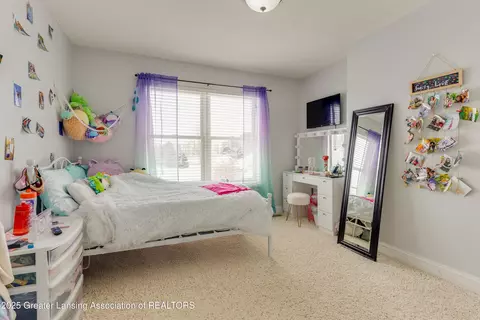 Bedroom - 11775 S Francis Rd, Dewitt, MI 48820 photo 2 of 7