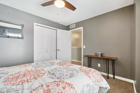 Bedroom - 3070 Moccasin Dr, Dewitt, MI 48820 photo 7 of 7