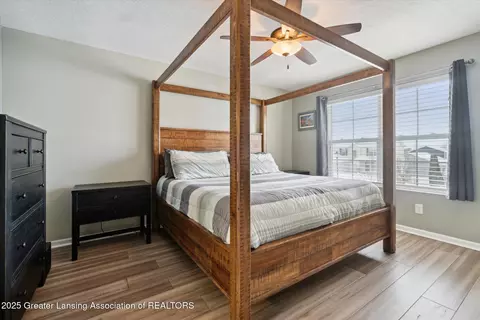 Bedroom - 3070 Moccasin Dr, Dewitt, MI 48820 photo 1 of 7