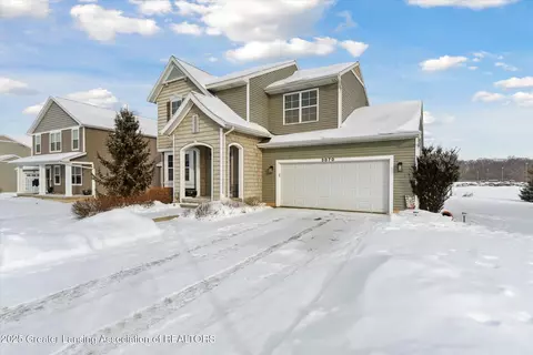 Exterior - 3070 Moccasin Dr, Dewitt, MI 48820 photo 9 of 11
