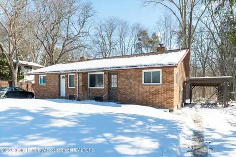 5166-5168 Park Lake Rd, East Lansing, MI 48823