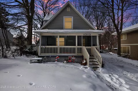 1313 Christopher St, Lansing, MI 48906