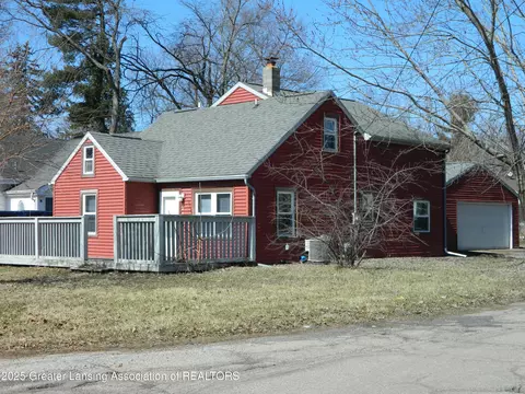 4266 Woodworth Ave, Holt, MI 48842