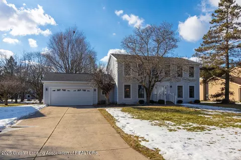 3579 E Hiawatha Dr, Okemos, MI 48864