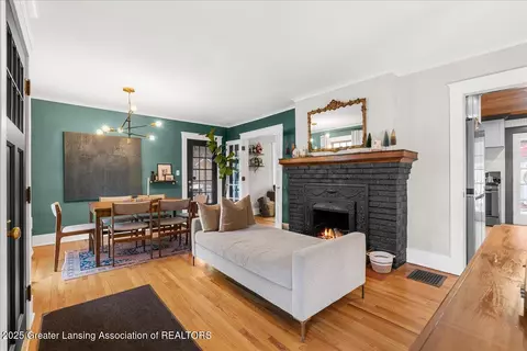 1016 Smith Ave, Lansing, MI 48910 photo 5