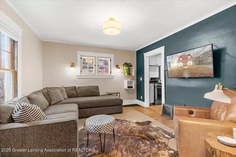 1016 Smith Ave, Lansing, MI 48910 photo 16