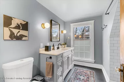 1016 Smith Ave, Lansing, MI 48910 photo 20