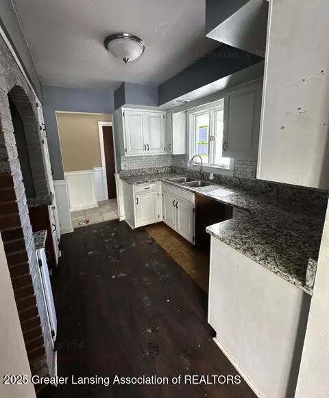 Entry Way - 700 Hickory Ln, Williamston, MI 48895 photo 1 of 1