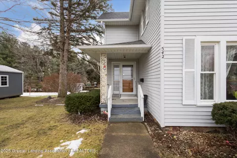 542 E Main St, Springport, MI 49284 photo 6