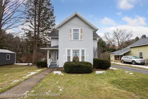 542 E Main St, Springport, MI 49284 photo 3