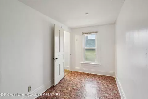 542 E Main St, Springport, MI 49284 photo 31