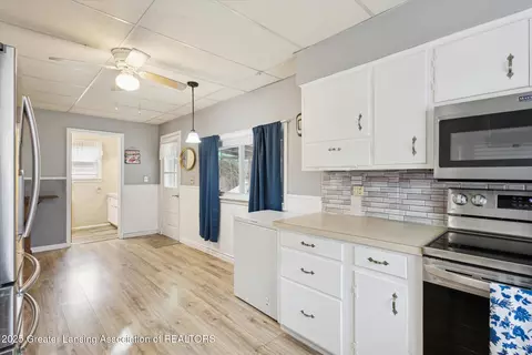 542 E Main St, Springport, MI 49284 photo 17