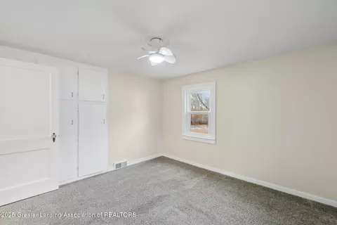 Bedroom - 1801 N Sutton Rd, Jackson, MI 49202 photo 10 of 10