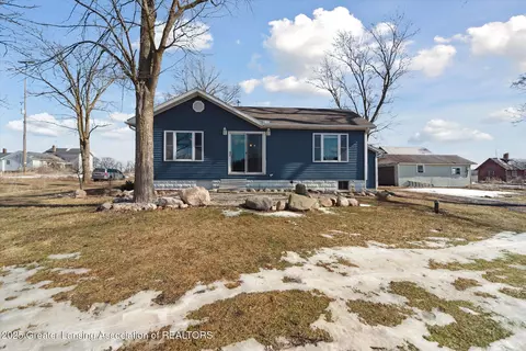 2614 E Walker Rd, Saint Johns, MI 48879