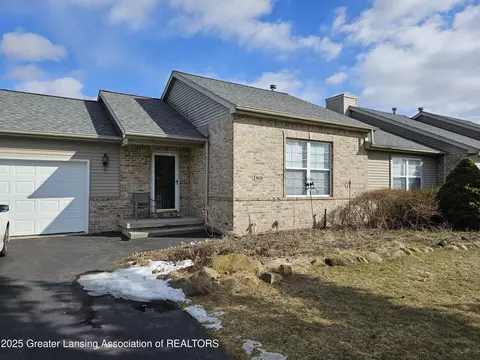 1628 Hagadorn Rd, Mason, MI 48854