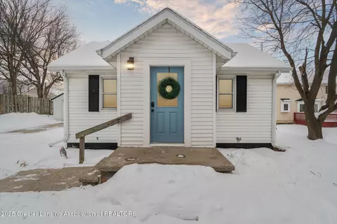 5375 Okemos Rd, East Lansing, MI 48823