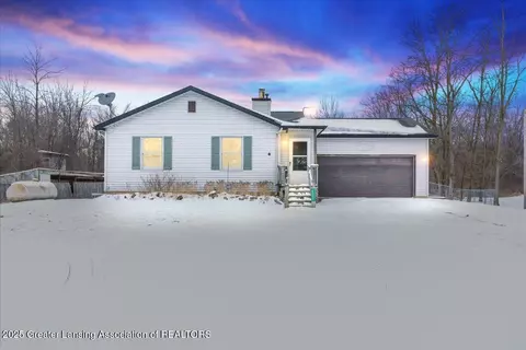 4760 Covert Rd, Onondaga, MI 49264