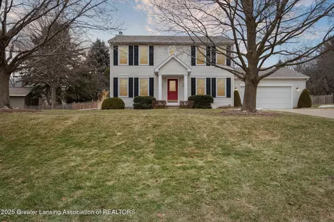 745 Tanbark Dr, Dimondale, MI 48821
