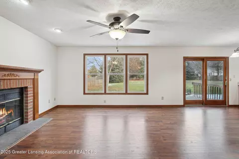 Living - 745 Tanbark Dr, Dimondale, MI 48821 photo 3 of 7