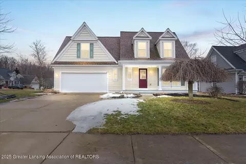 614 N Bailey Cir, Mason, MI 48854