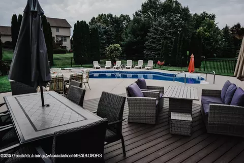 Exterior - 11700 Rachel Ln, Dewitt, MI 48820 photo 8 of 10